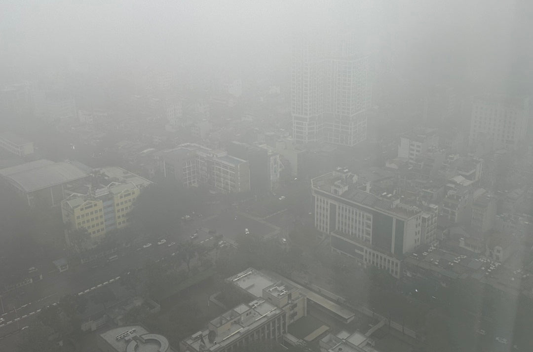 Thực trạng ô nhiễm không khí ở Việt Nam năm 2025, giải pháp chăm sóc sức khỏe tại nhà